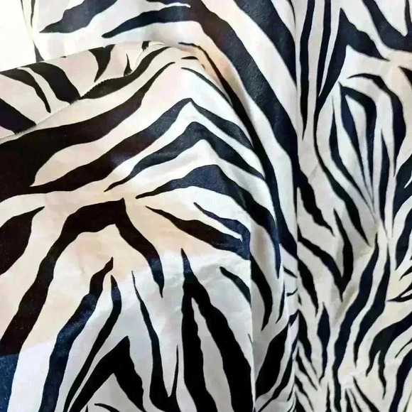 Vintage 90's silky maxi look satin night dress. Zebra print. - Picture 6 of 8